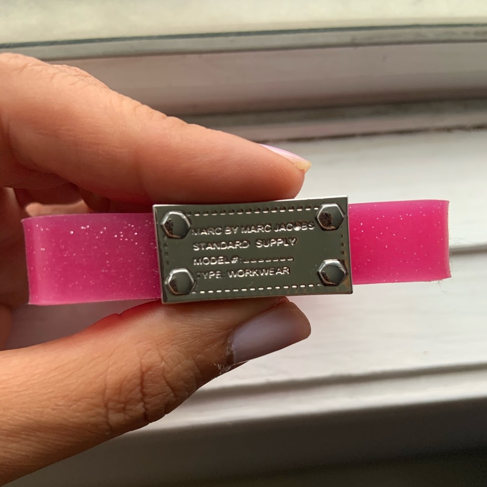 Marc Jacobs Pink Glitter Silicone Bracelet with Silver Plaque AUTHENTIC